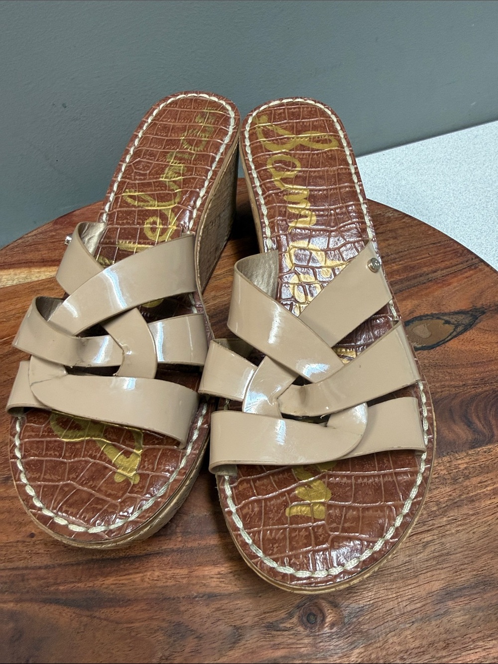 Sam Edelman Tan Patent Leather Woven Slide Sandals Sz 9